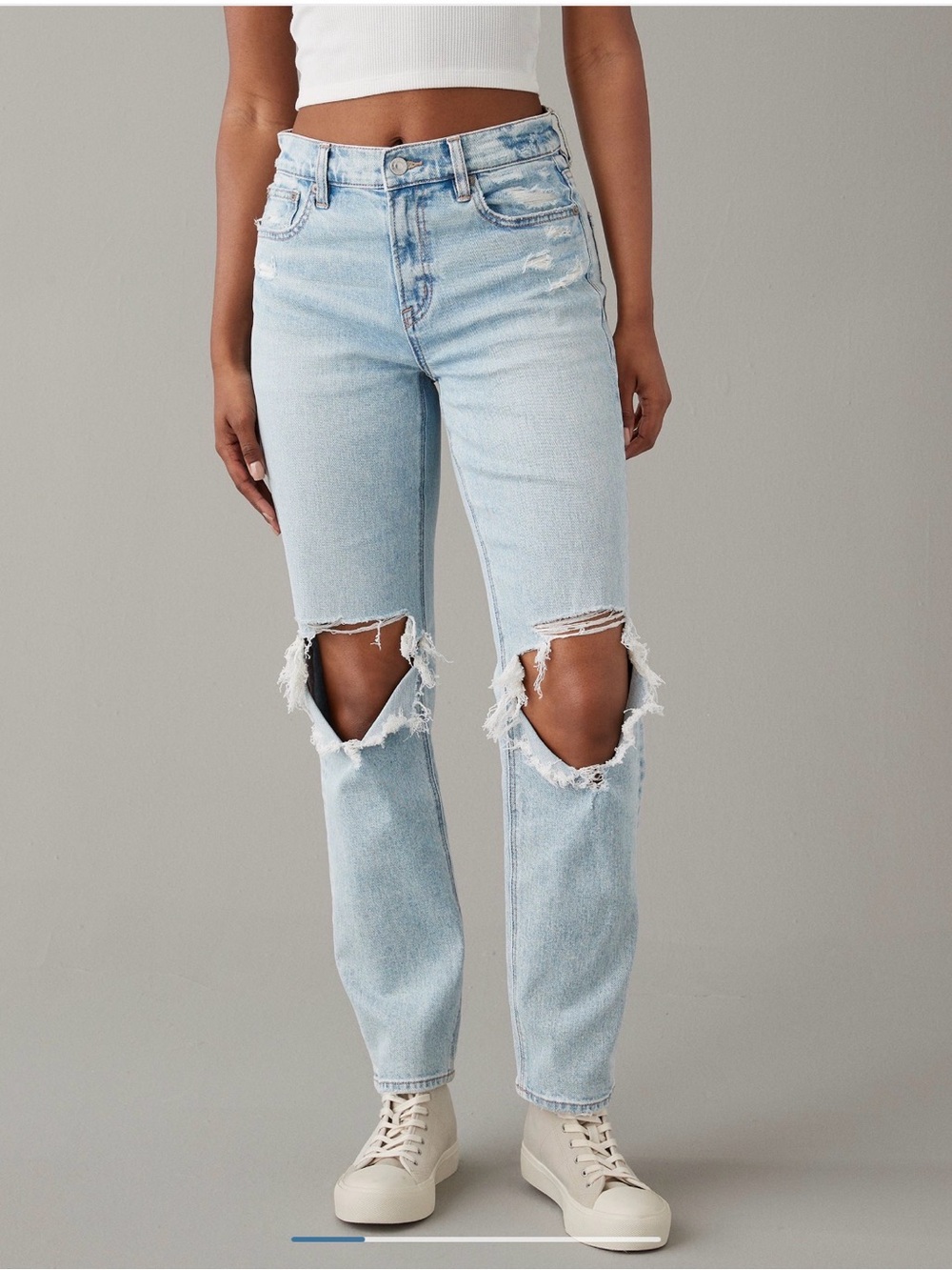 American Eagle Women’s High-Rise Light Blue Distressed Knee-Rip Jeans